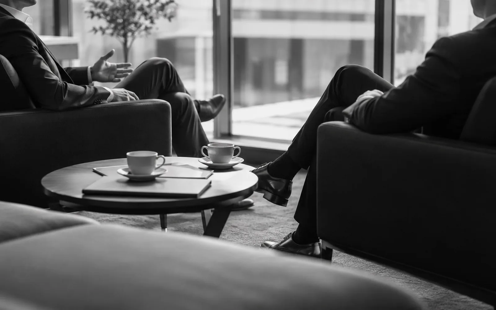 Lex Kapitalin kuvamaailmaa, Yhteystiedot
